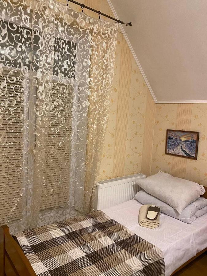 Inn Khlibodarskiy Khlibodarske Buitenkant foto