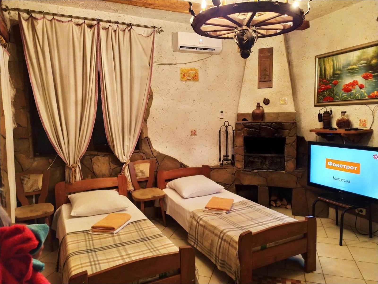 Inn Khlibodarskiy Khlibodarske Buitenkant foto